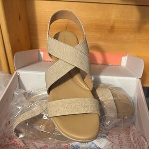 Easy Spirit Lucille Wedge Sandals Women’s Size 10 Brand New in Box